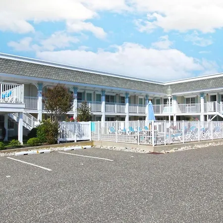 211 Beach Ave, Unit 6